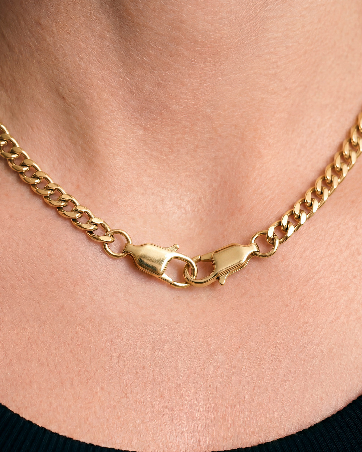 Curb chain